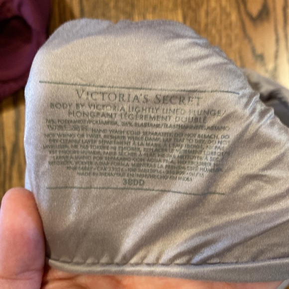 Victoria’s Secret bras - Picture 4 of 5